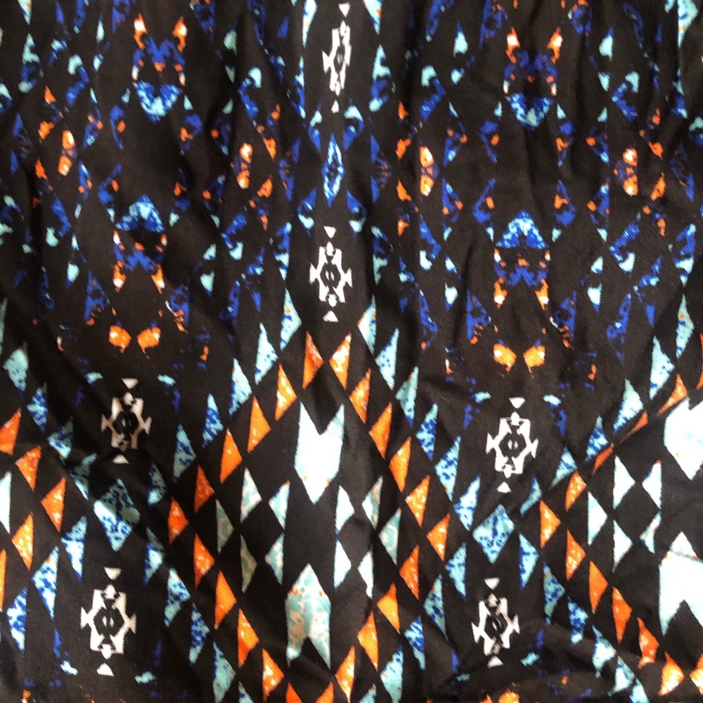 NEW! Printed Shorts 💜 - Picture 2 of 2